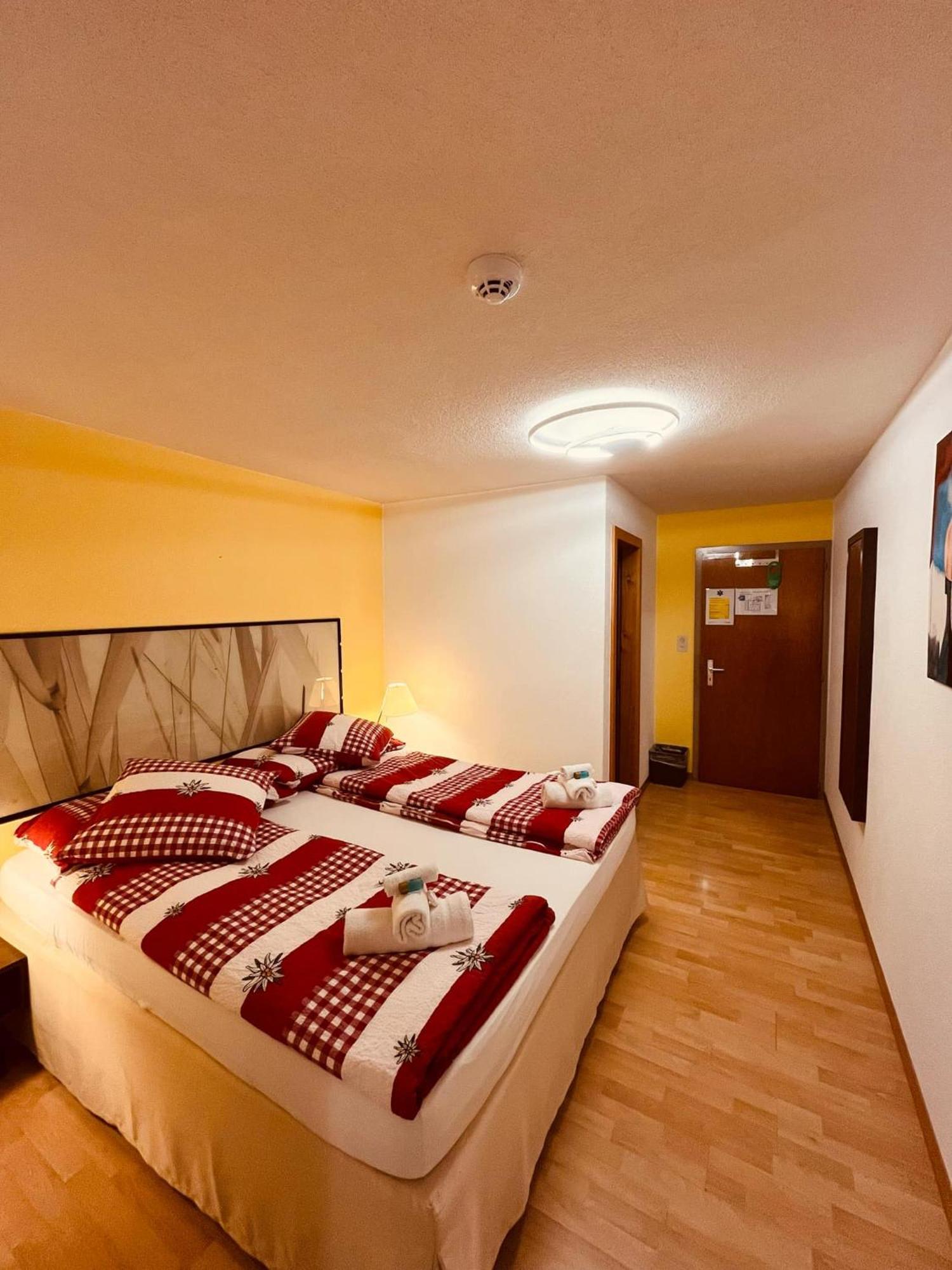 Hotel Rhoneblick Guttet-Feschel Kültér fotó
